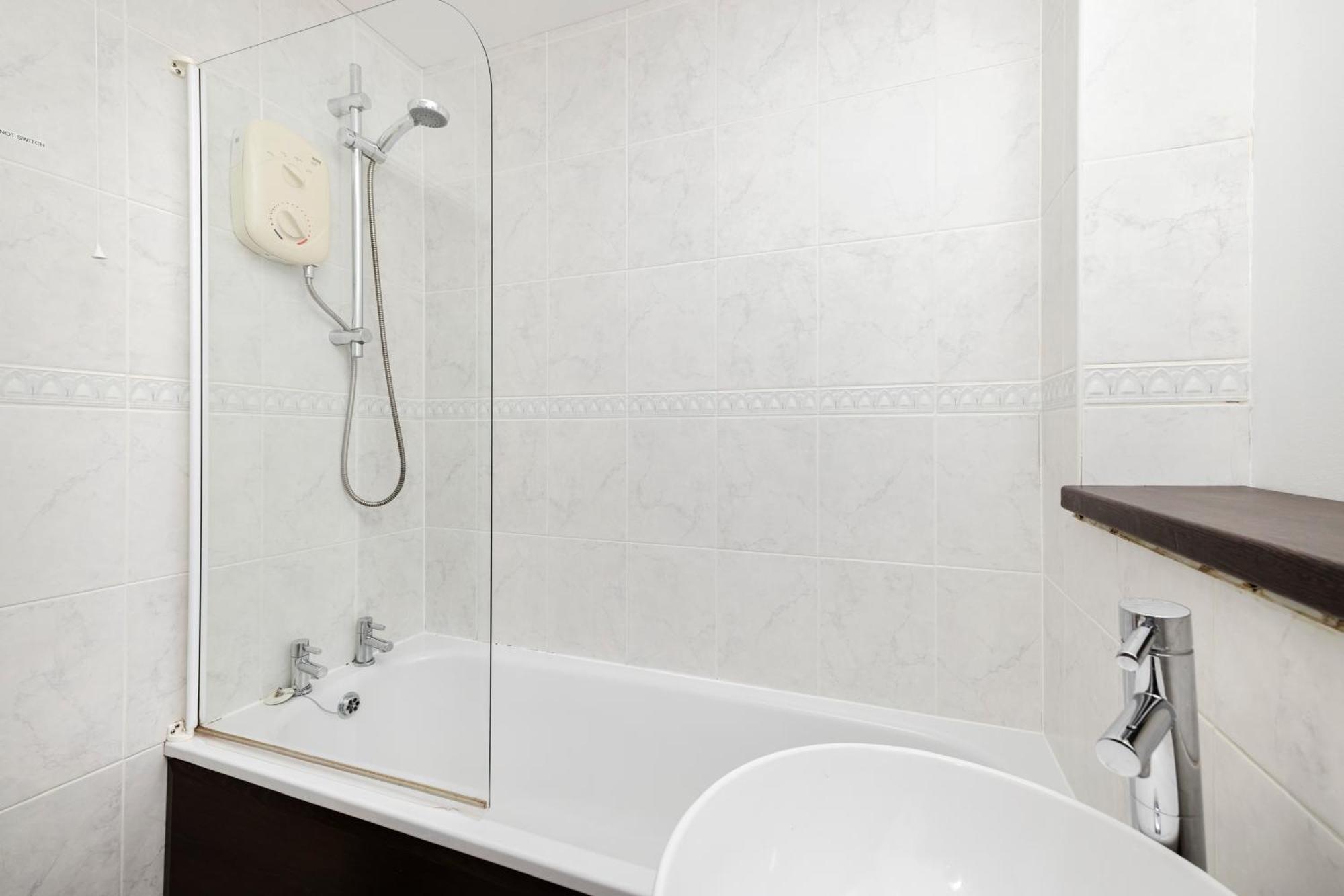 Ferienwohnung Joivy Welcoming Flat Near Park EDI Exterior foto